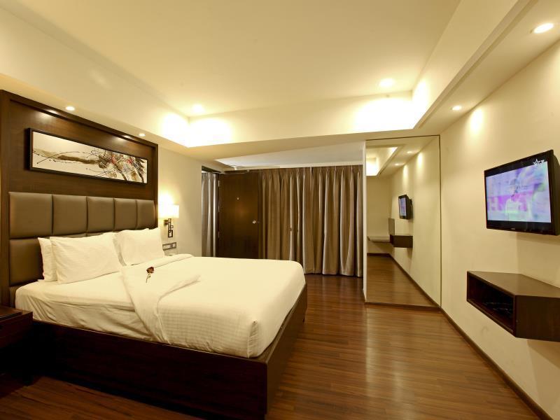 Goutham Grand Hotel - Tenali Віджаявада Екстер'єр фото
