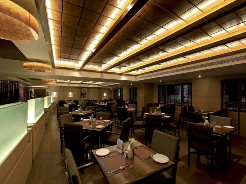 Goutham Grand Hotel - Tenali Віджаявада Екстер'єр фото